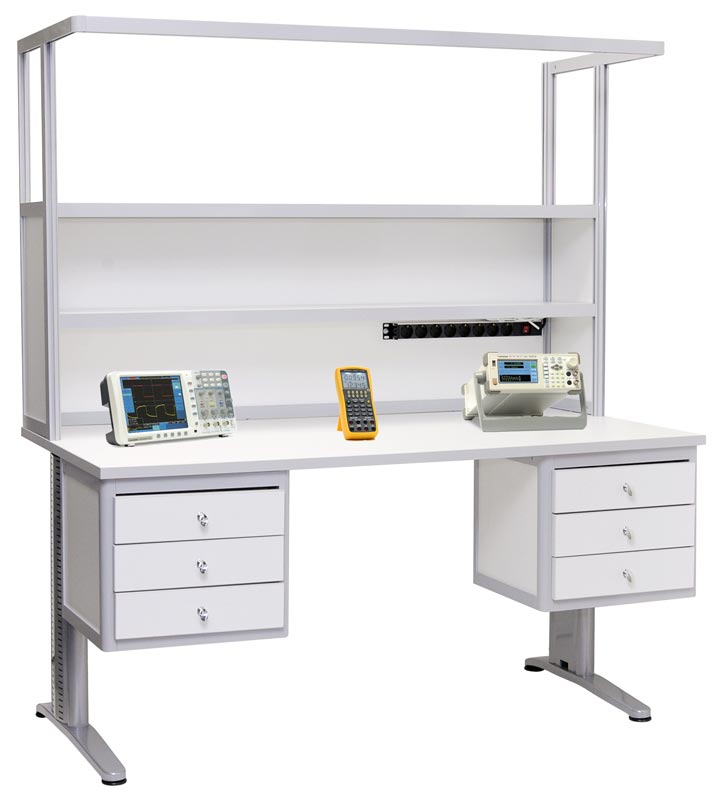 Стол регулировщика радиоаппаратуры АРМ-4225