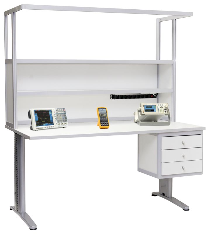 Стол регулировщика радиоаппаратуры АРМ-4225